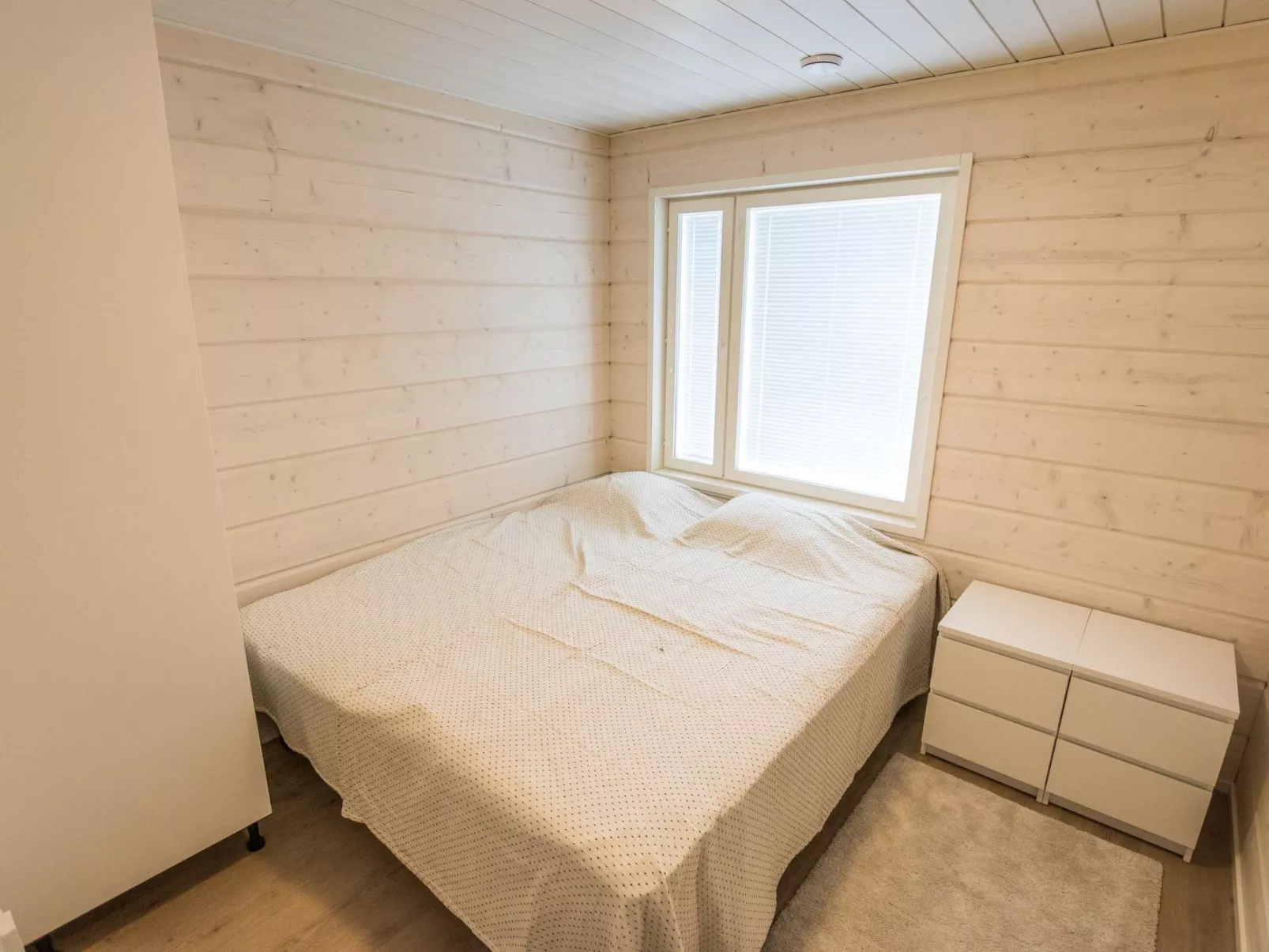 Rikinänranta a-Dedans