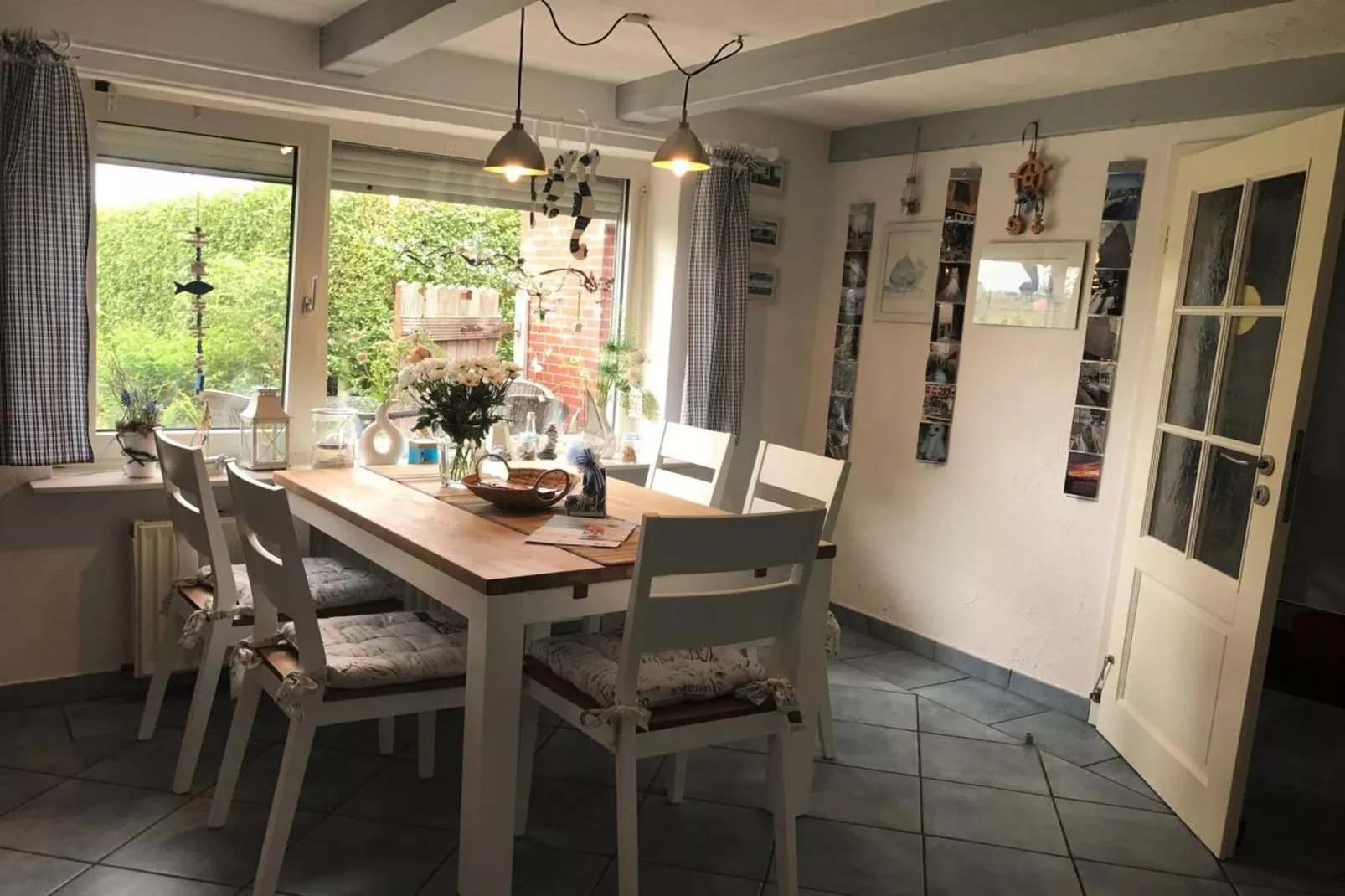 89709-Salle à manger