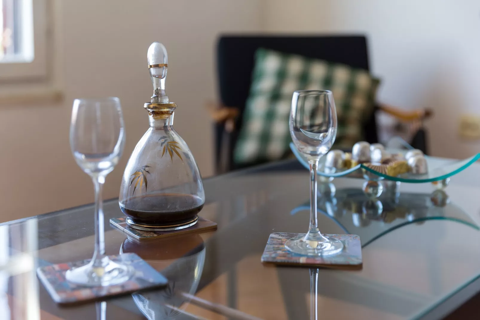 Apartment Nana-One Bedroom Apartment with Loggia and Sea View-Esszimmer