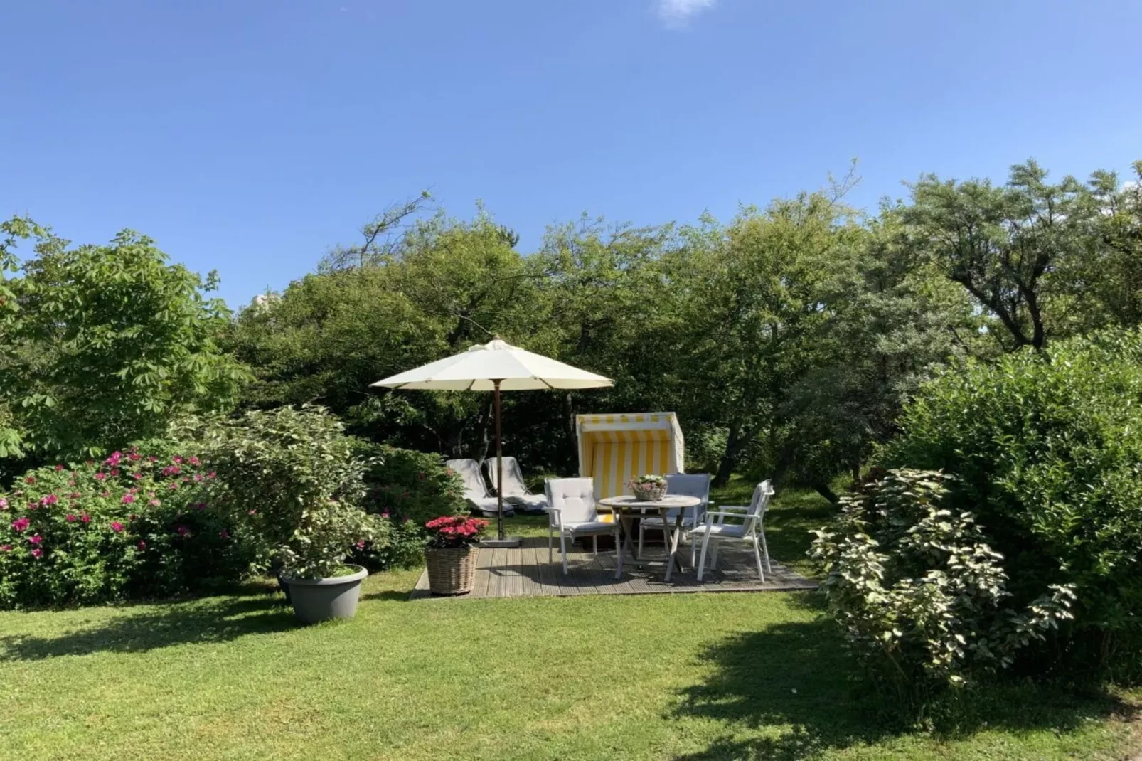 278289-Terrasse / balcon