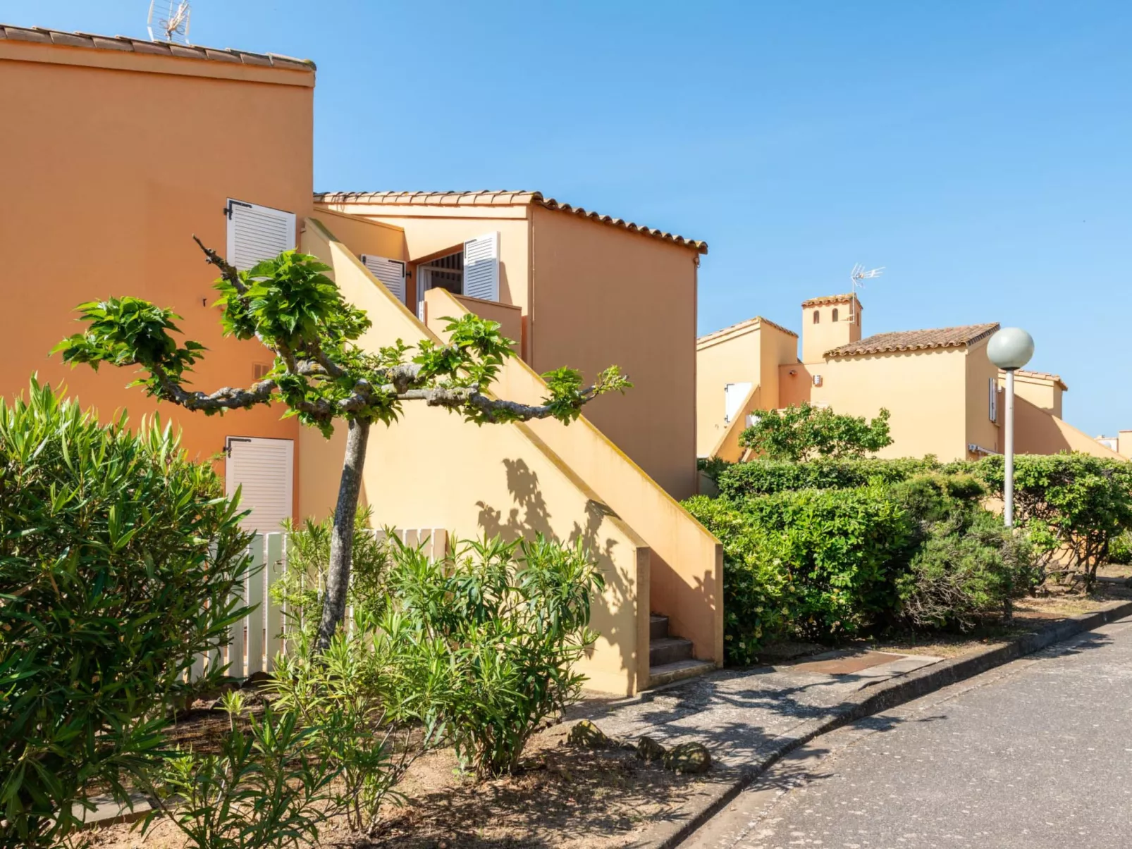 Les 4 Soleils AB-Draußen