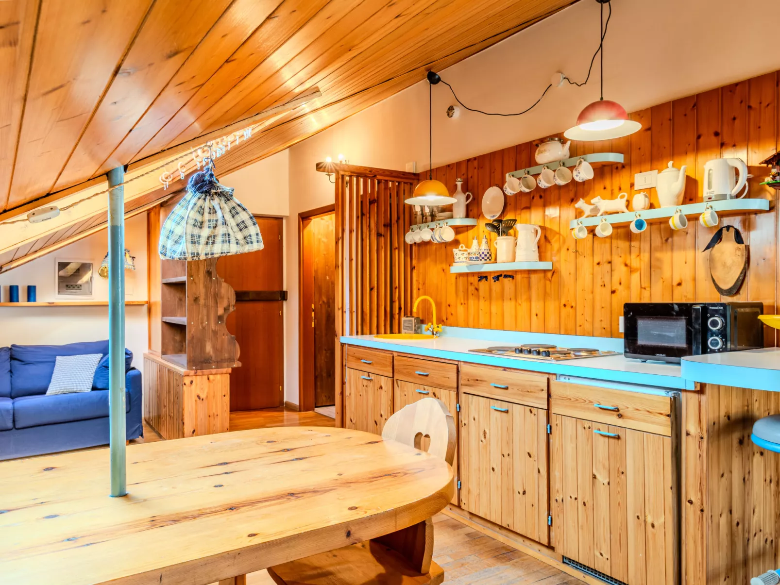 Mansarda Pineta-Drinnen