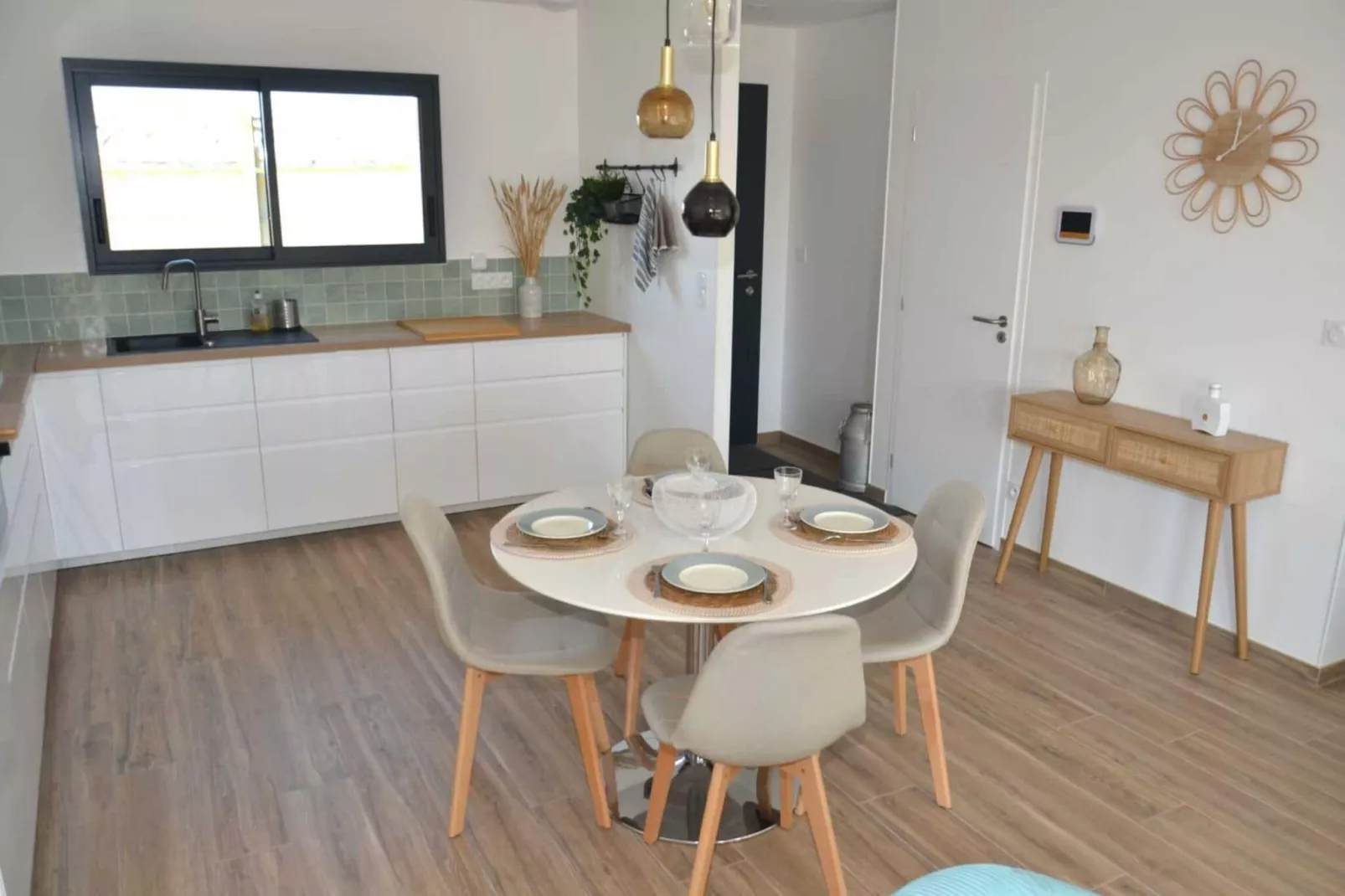 AU PIQUE D'ETRETAT/PIQUE-Kitchen