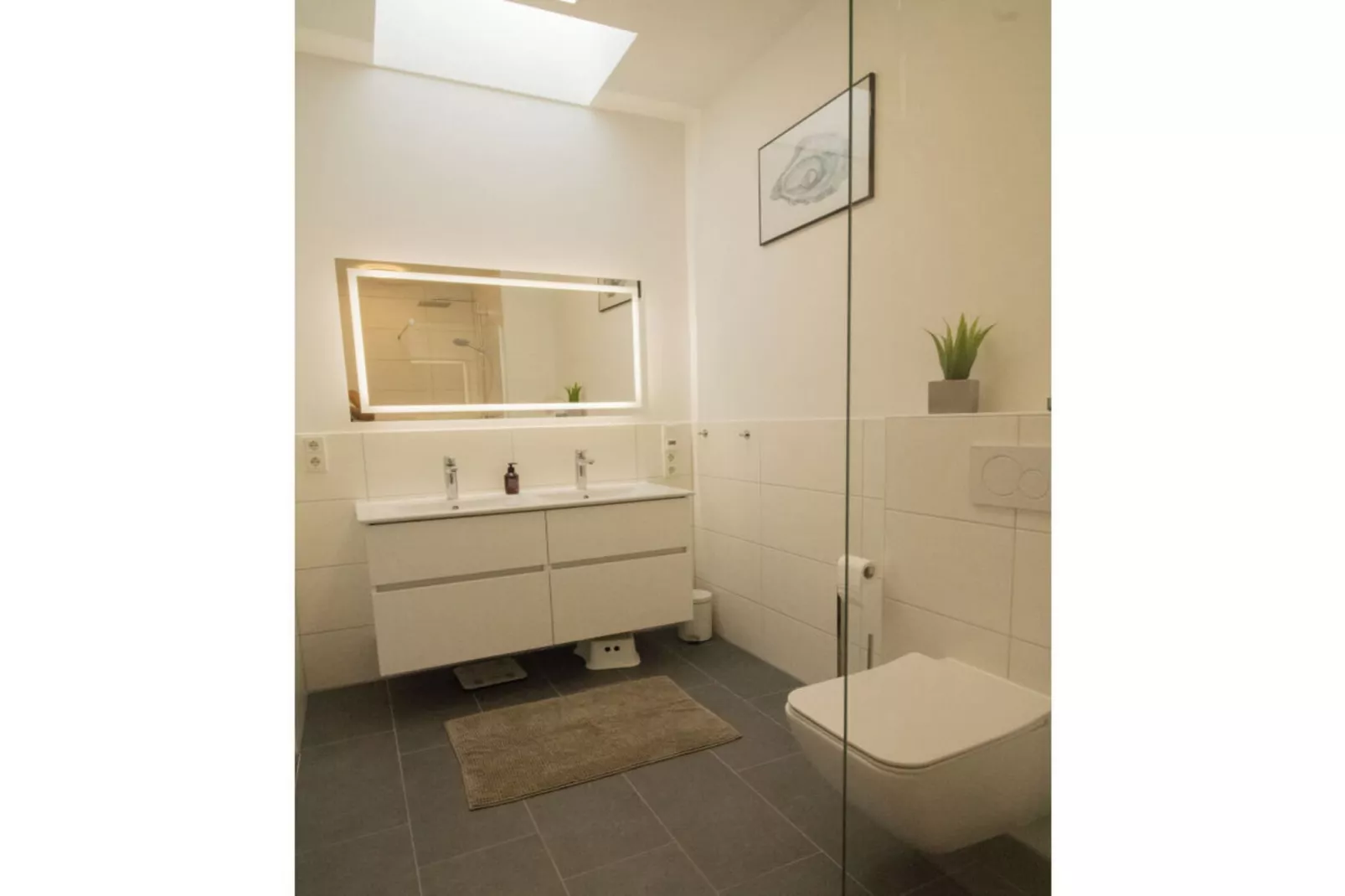 637753 - Bathroom