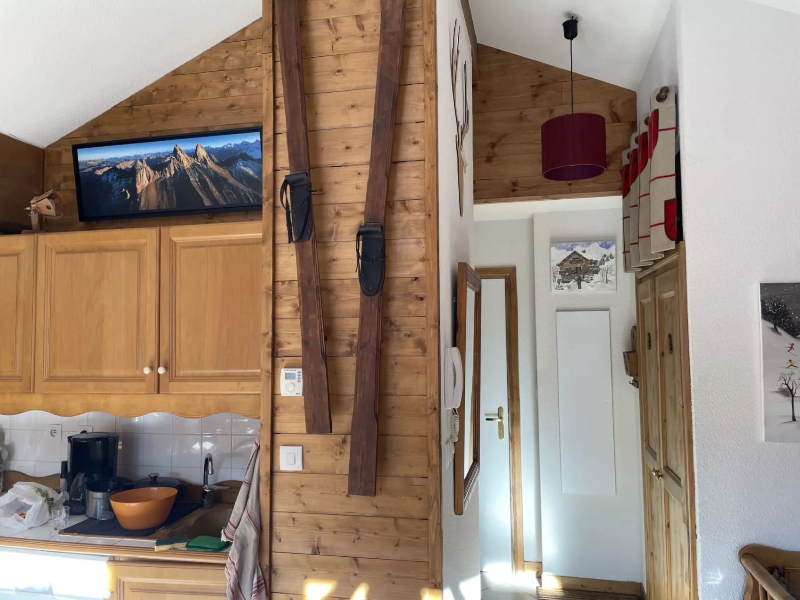 Balcons des Pistes C - Drinnen