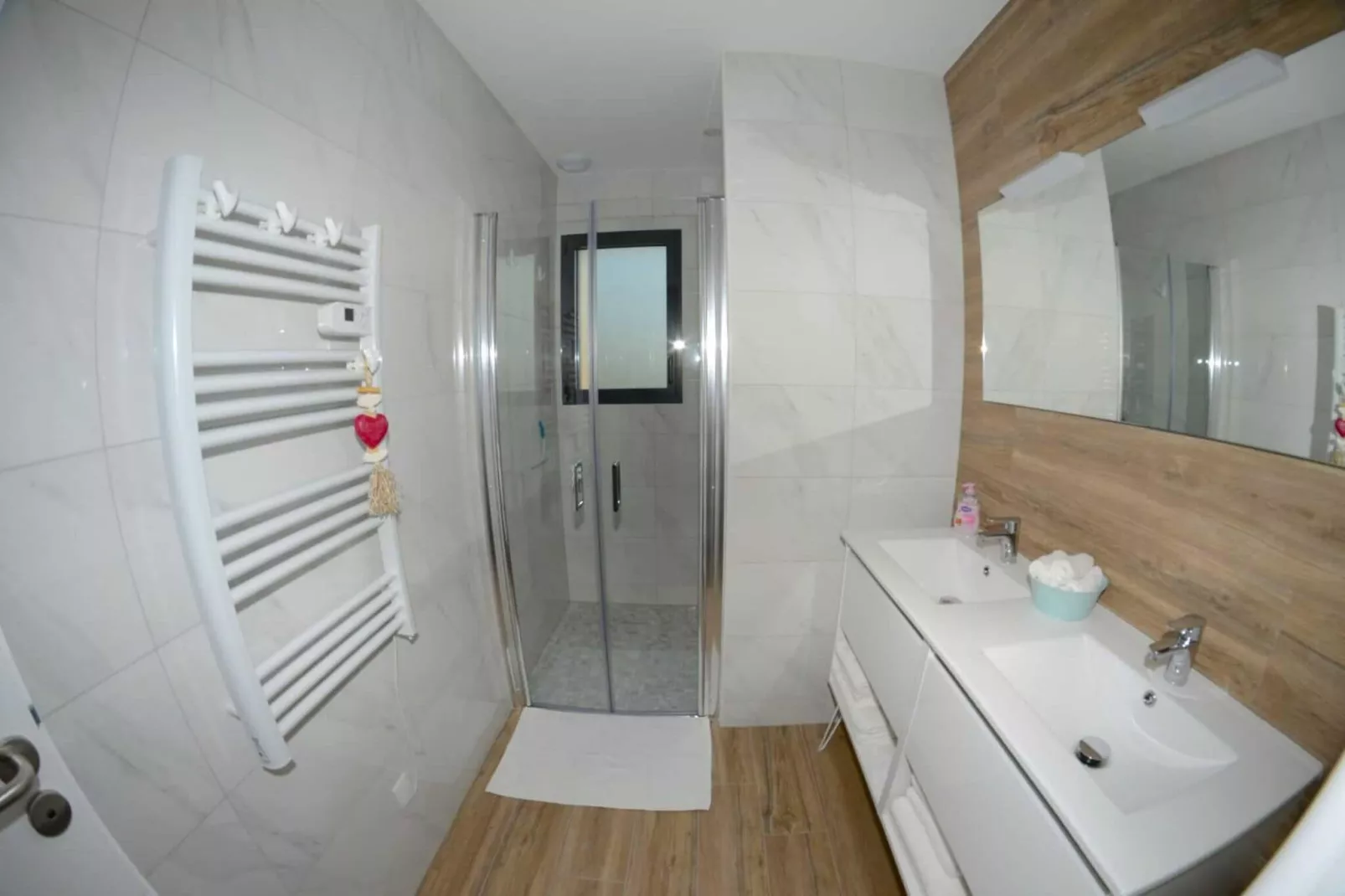 AU PIQUE D'ETRETAT/PIQUE-Bathroom