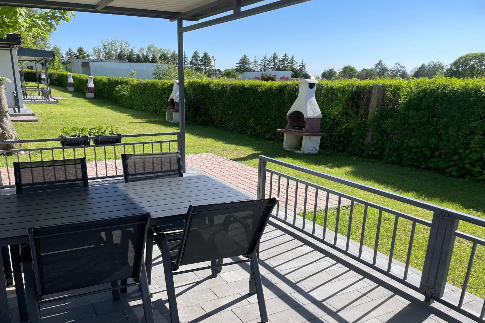 Domki 4-osobowe dla 2 osób-Terrasse/Balkon