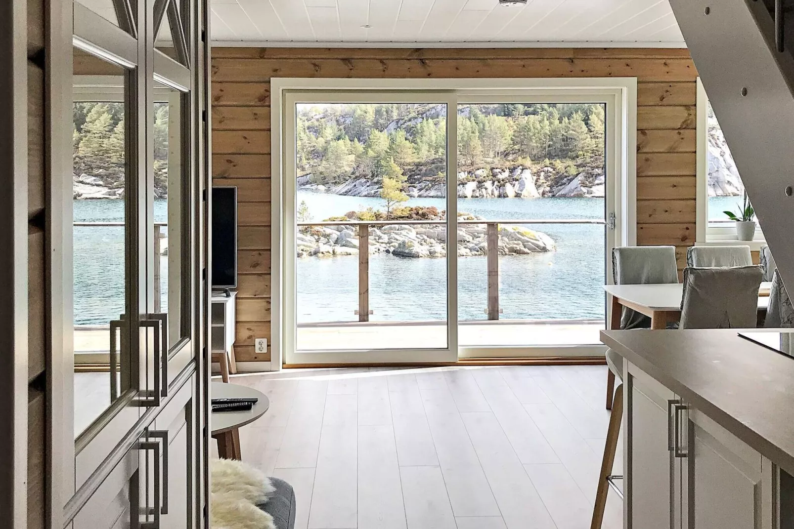 8 person holiday home in Urangsvåg-Indoor