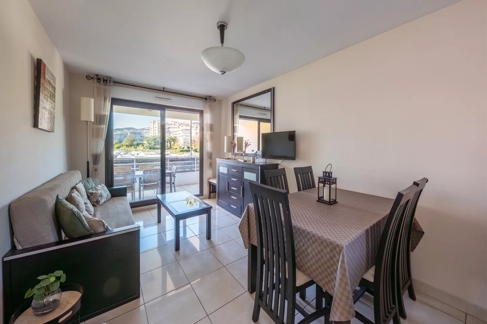 Carre Marine N°115 - 3P6-Salle à manger