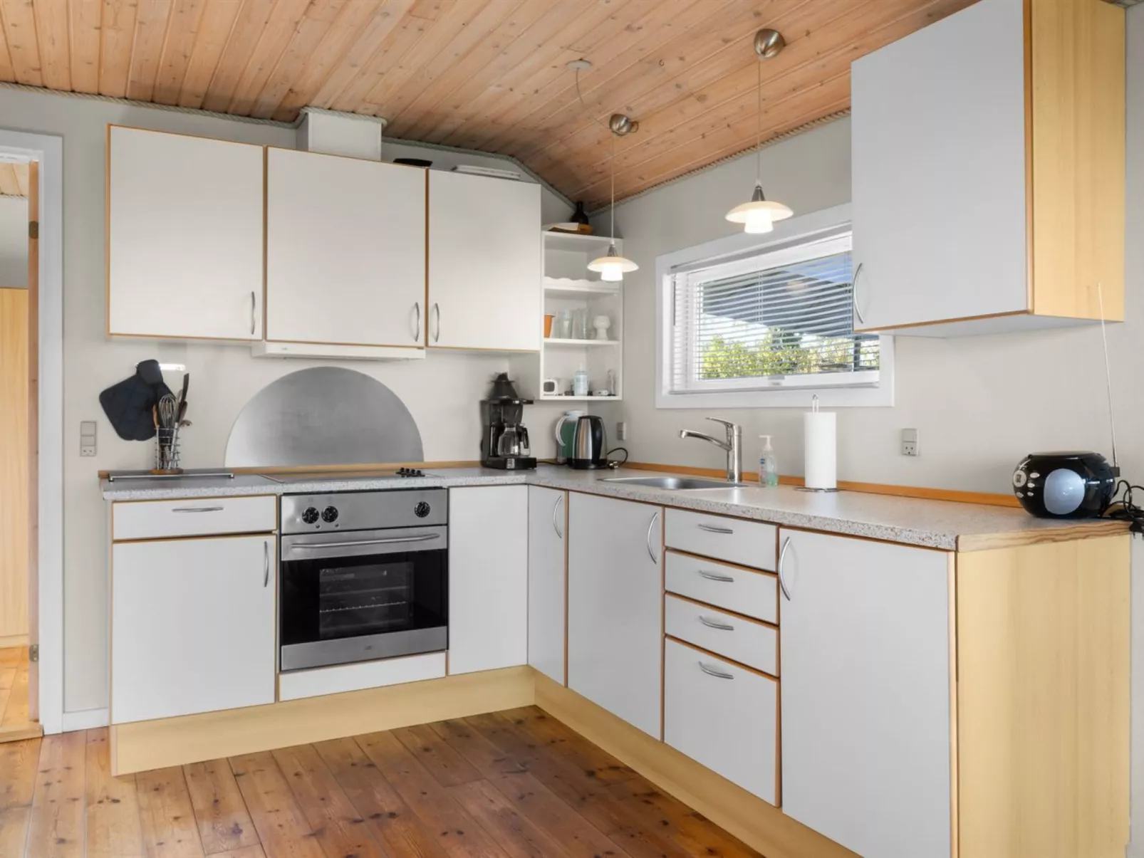 "Astrath" - 10m from the sea-Drinnen