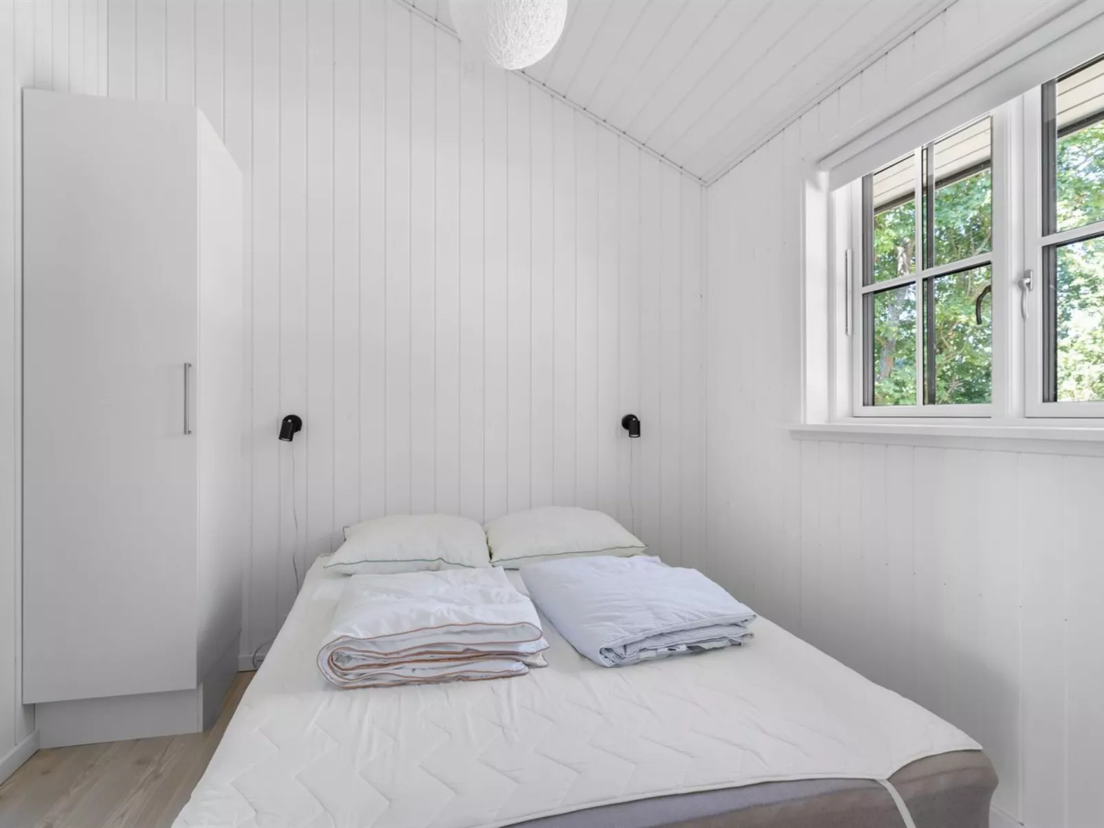 "Edvardsine" - 40m from the sea-Drinnen