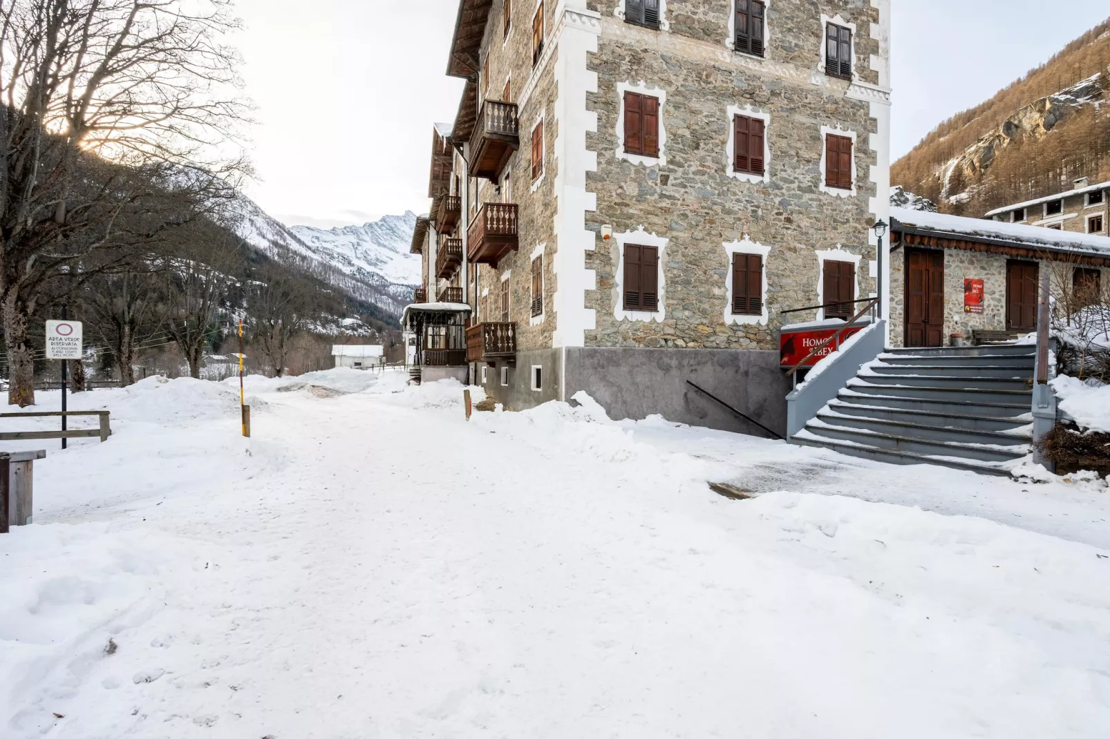 MONO 1 CERESOLE-Exterior in winter