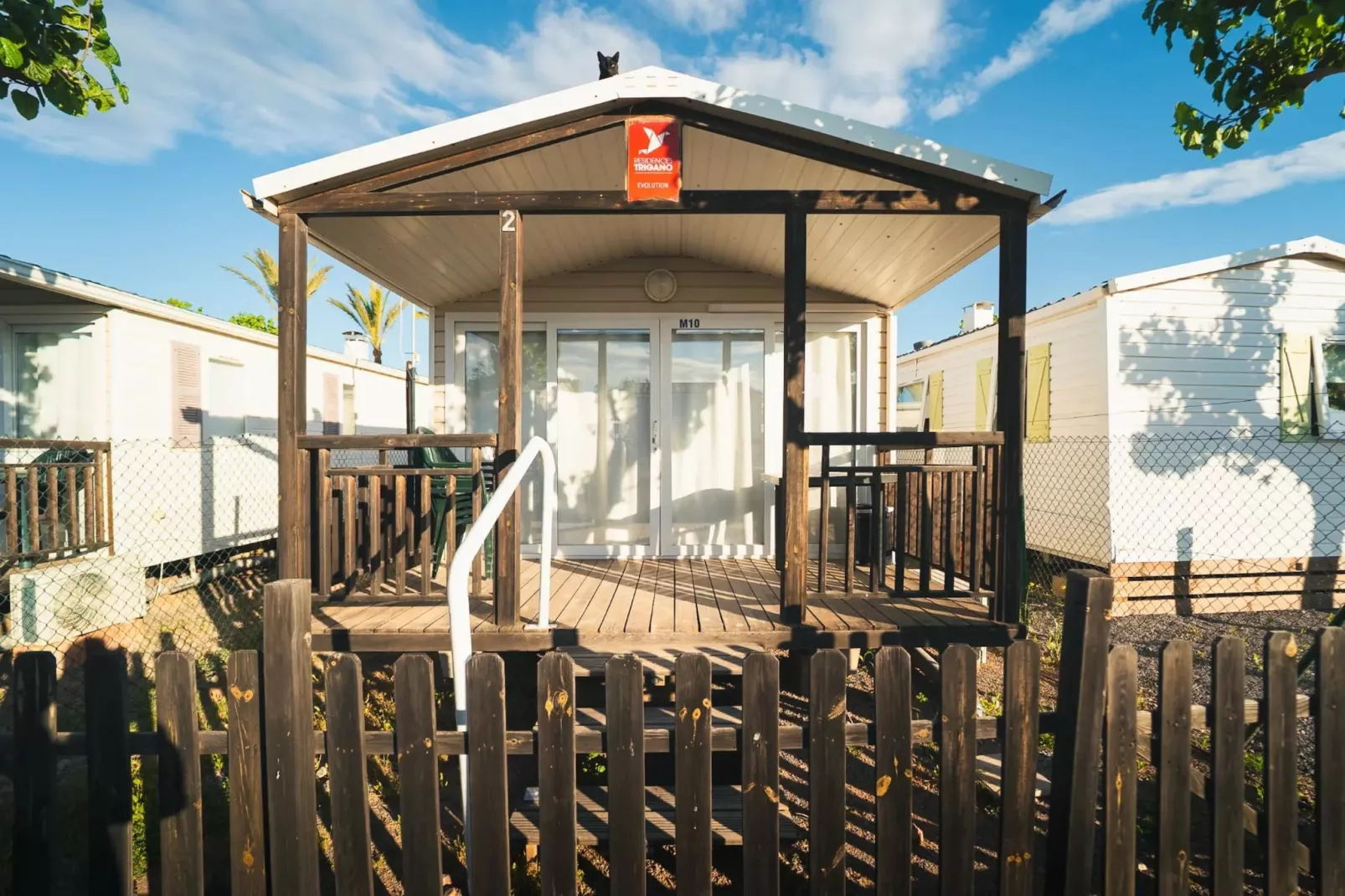 HOLA CAMP CHILCHES-Comfort 4-Exterior in summer