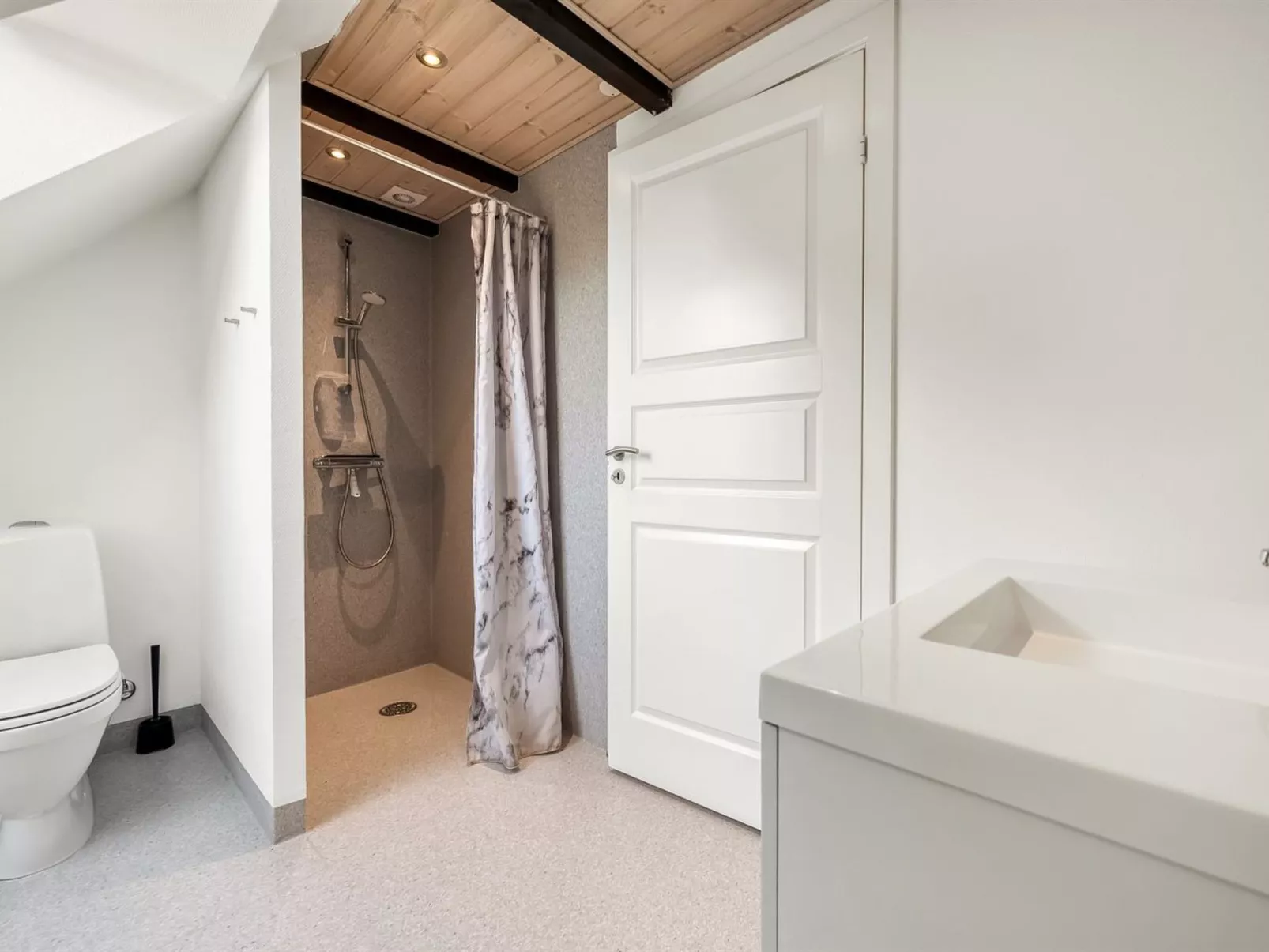 "Pauna" - 2.5km from the sea - Inside