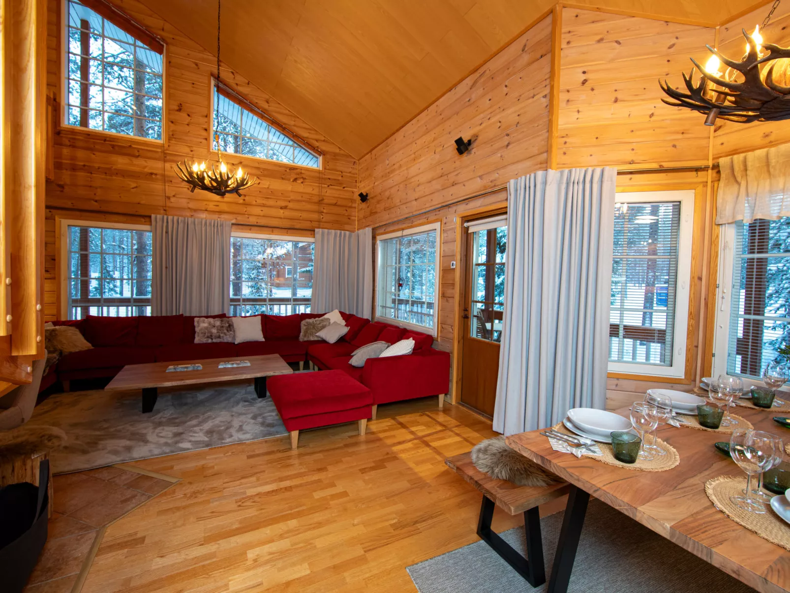 Lapinlisä - Drinnen