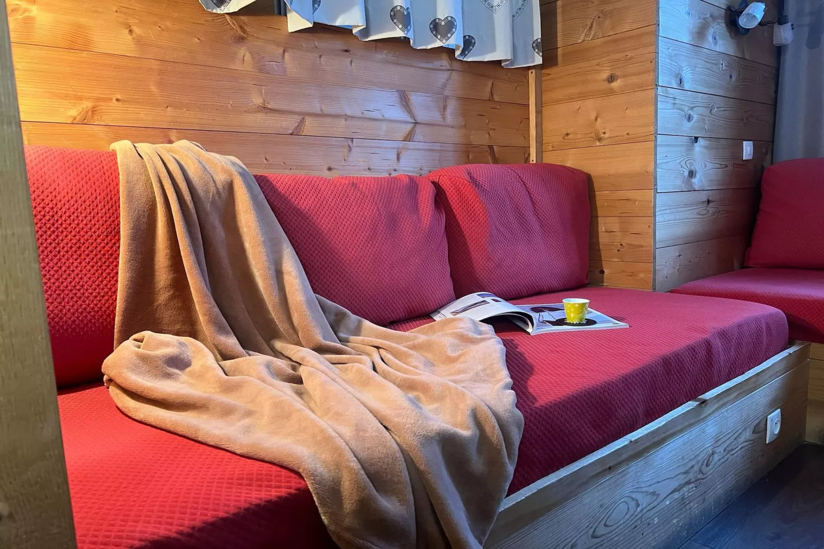 Champagne Powder-Living room