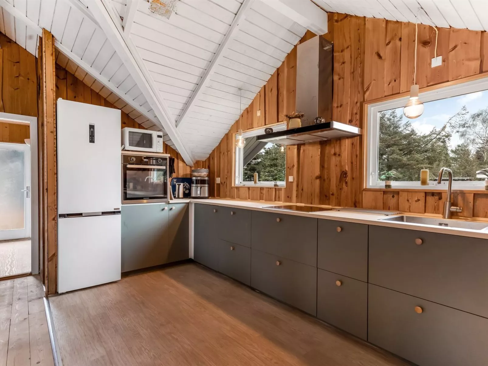 "Lycka" - 700m from the sea-Drinnen