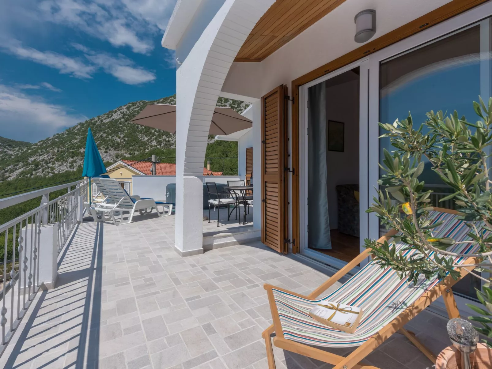 In Gornja Brela mit Sonnenterrasse und Panoramablick - Image-tags.info