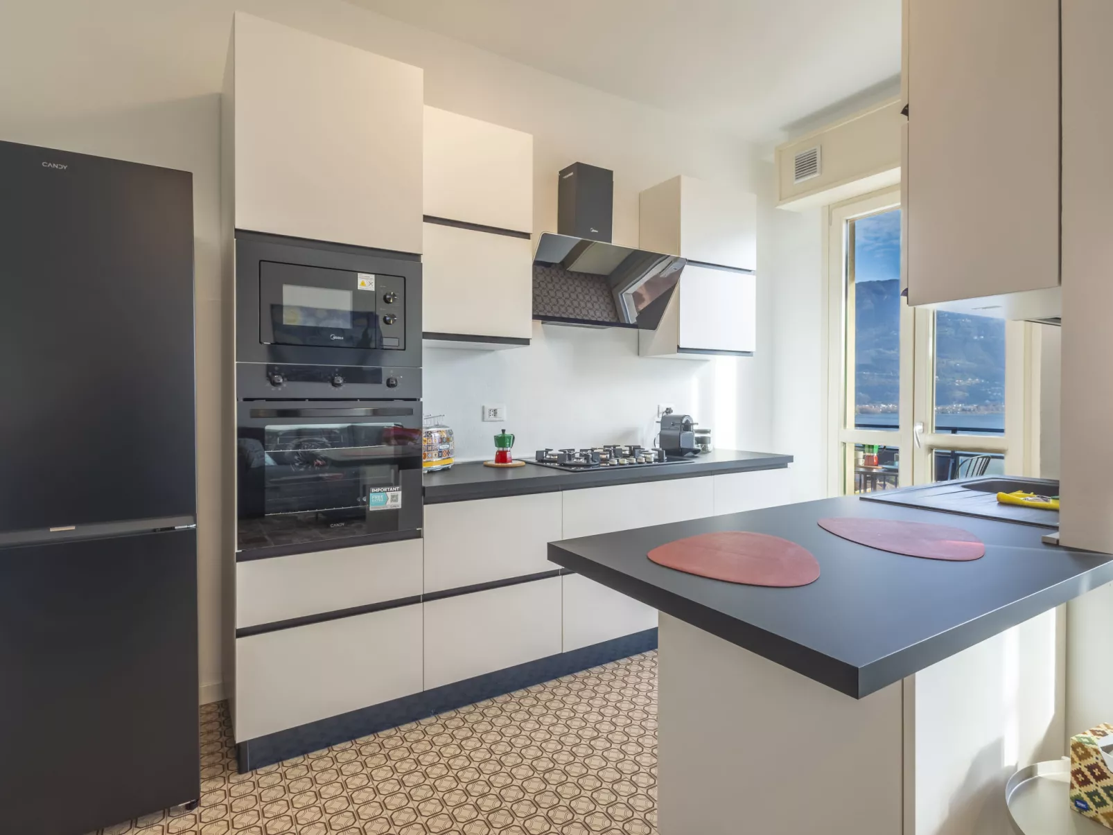 Lovere Balcony View - Dedans