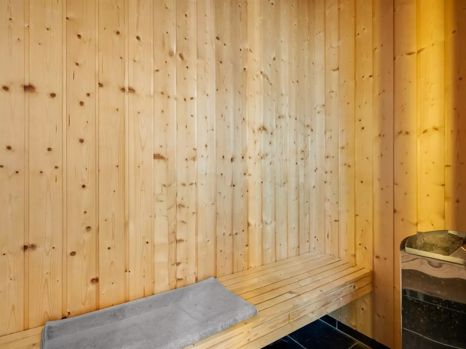 "Donco" - 3.2km from the sea - Inside