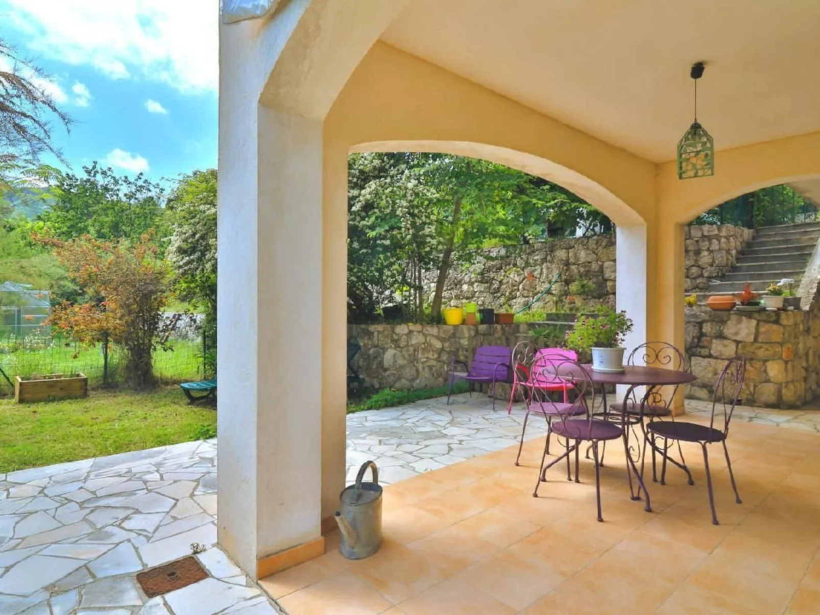 Appartement in Le Bar-Sur-Loup mit Eigenem Garten - Image-tags.info