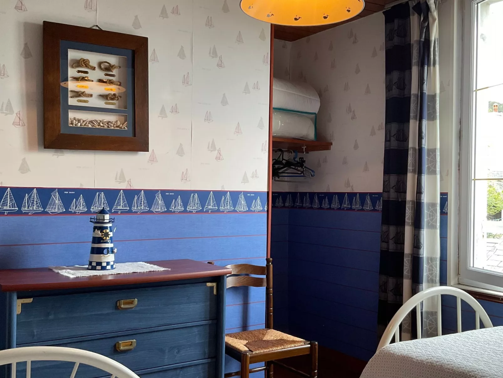 "Les flots bleus" (Die blauen Strände) - Drinnen