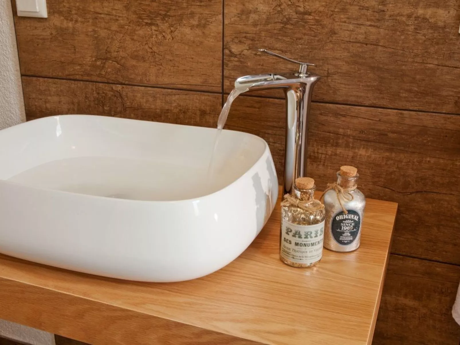 Dornröschen mit südseitigem Balkon-Image-tags.info