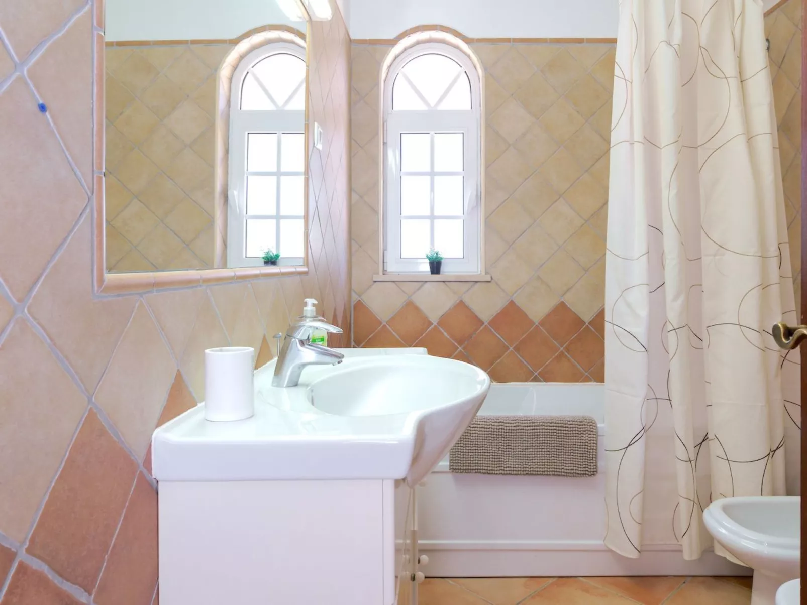 7 Schlafzimmer Villa, Familie, Kinder, Gruppen, Strand, Pool, Garten - Image-tags.info