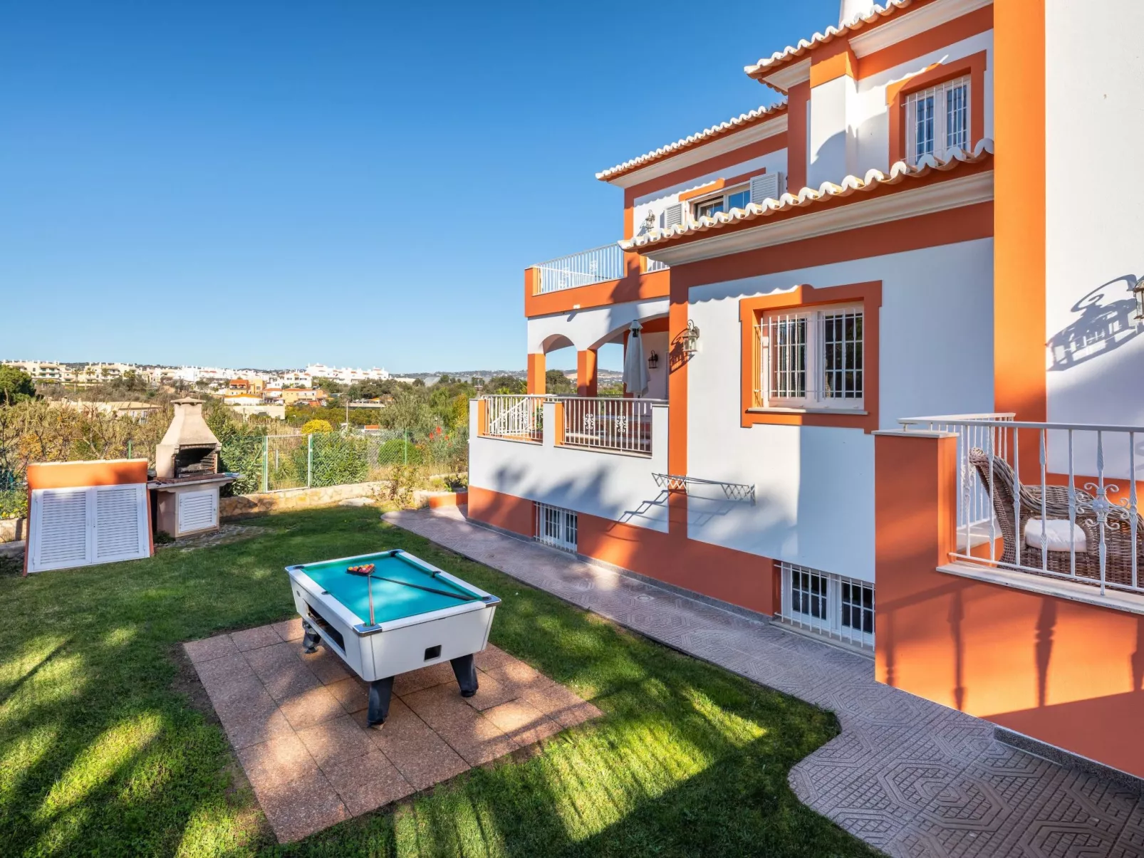 8 Schlafzimmer Villa, Pool, BBq, Strand - Image-tags.info