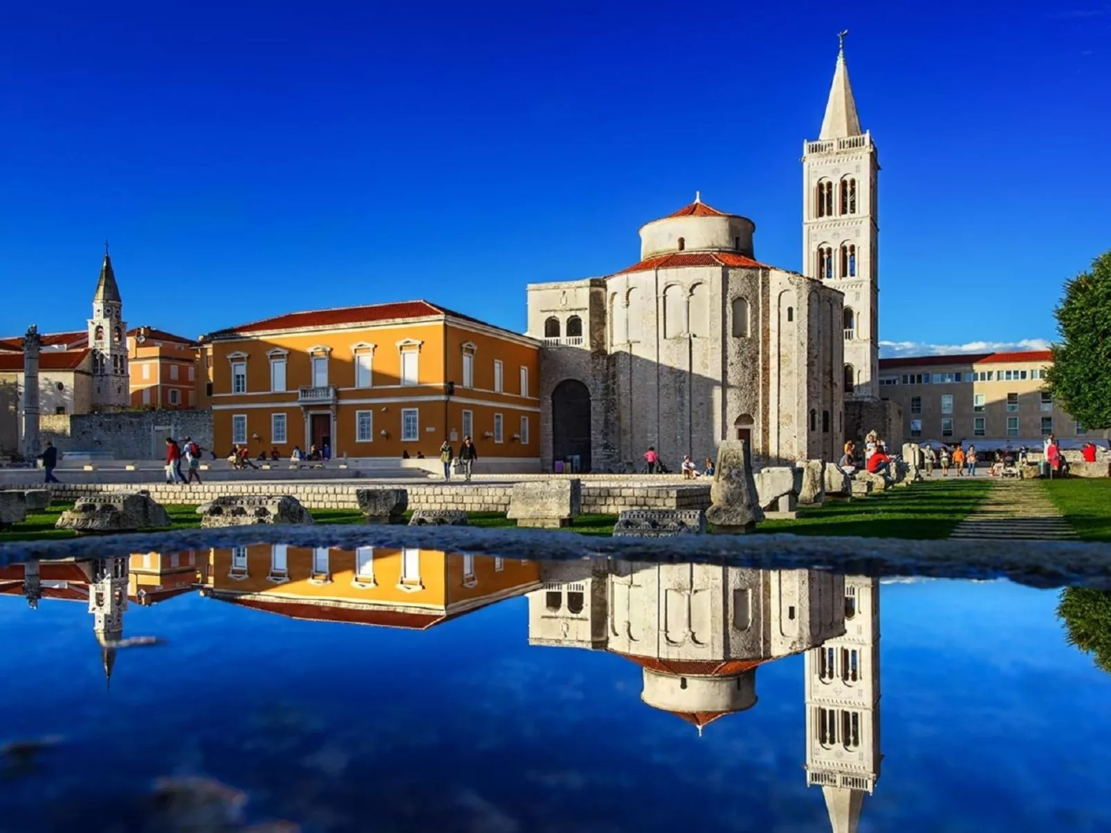 Neue Steinvilla mit beheiztem Pool in Strandnähe - Image-tags.info