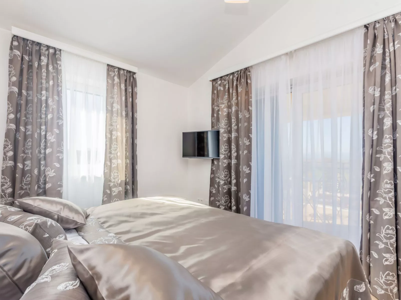 "Villa Roko" mit privatem Pool - Image-tags.info