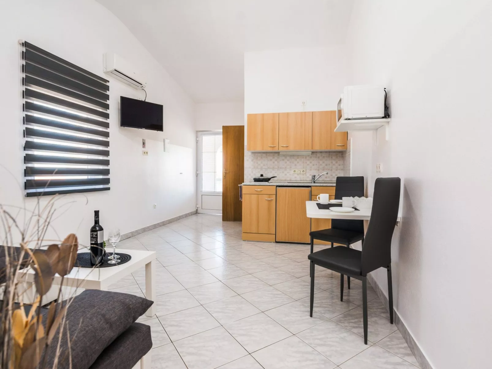 Apartment Skundric 5 - Image-tags.info