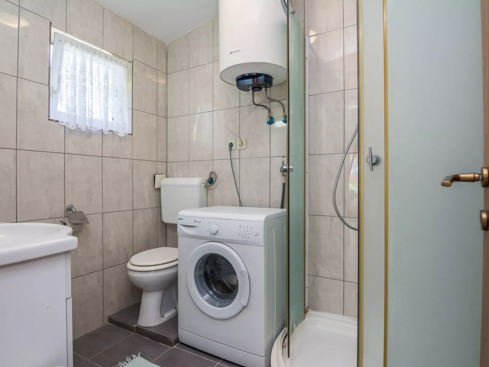 Apartment Horvatic 1 - Image-tags.info