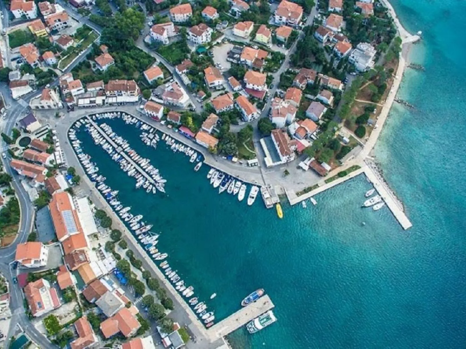 Schöne Steinvilla mit beheiztem Pool und Sauna - Image-tags.info