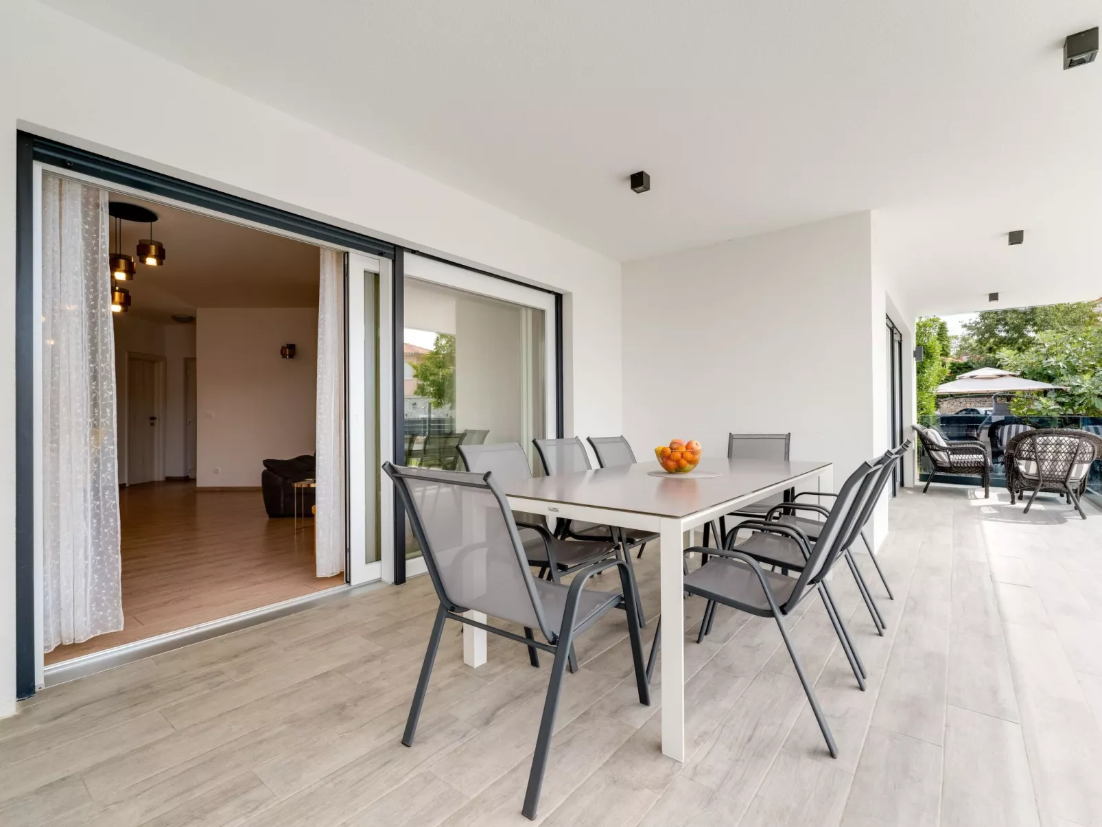 Schöne neue Villa mit Pool in Strandnähe - Image-tags.info