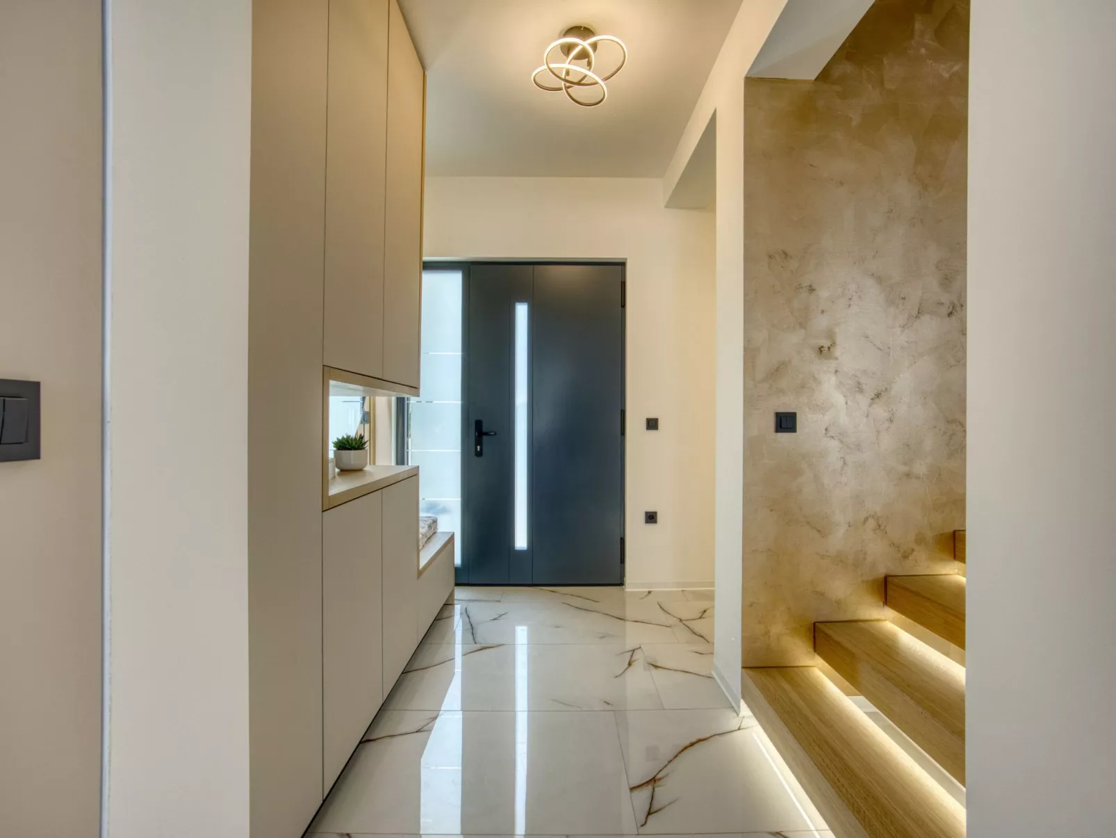 Villa Elena - Image-tags.info