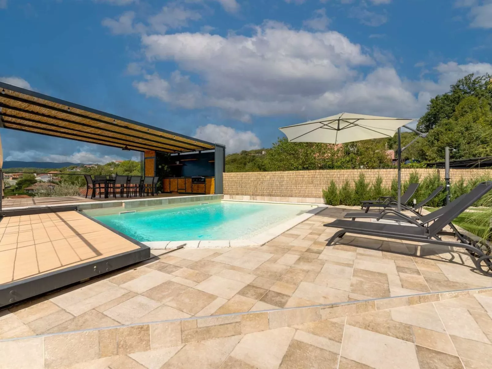 Ferienvilla mit Pool, ruhige Aria - Image-tags.info