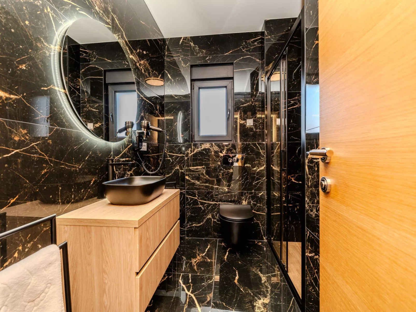 Apartment Royal 3 - Image-tags.info