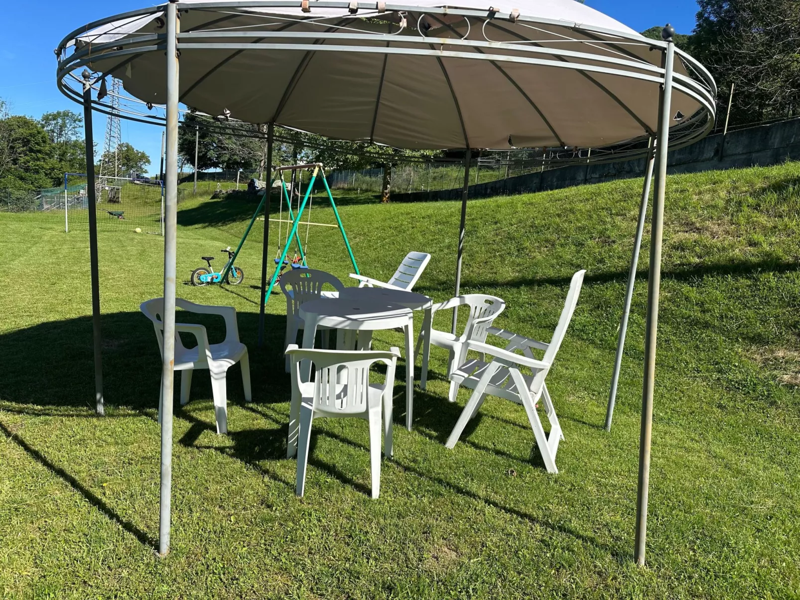 Das Quiet Corner Apartment - Comer See - Image-tags.info