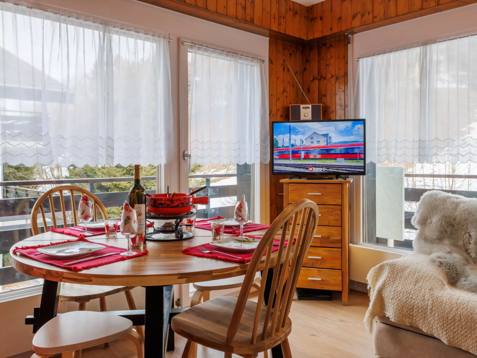 Ramuges 37A - Dedans