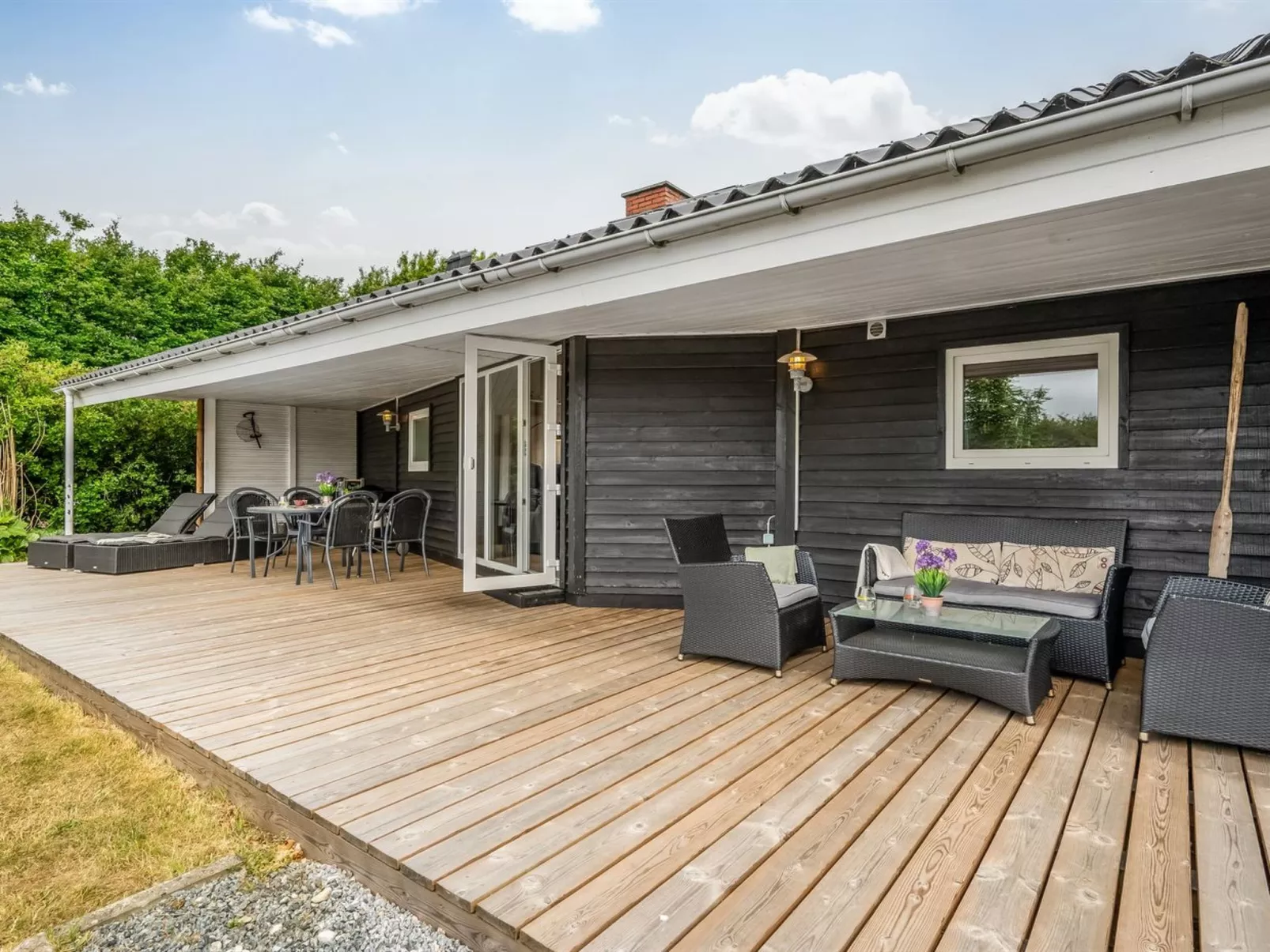 "Yorick" - 350m to the fjord - Outside