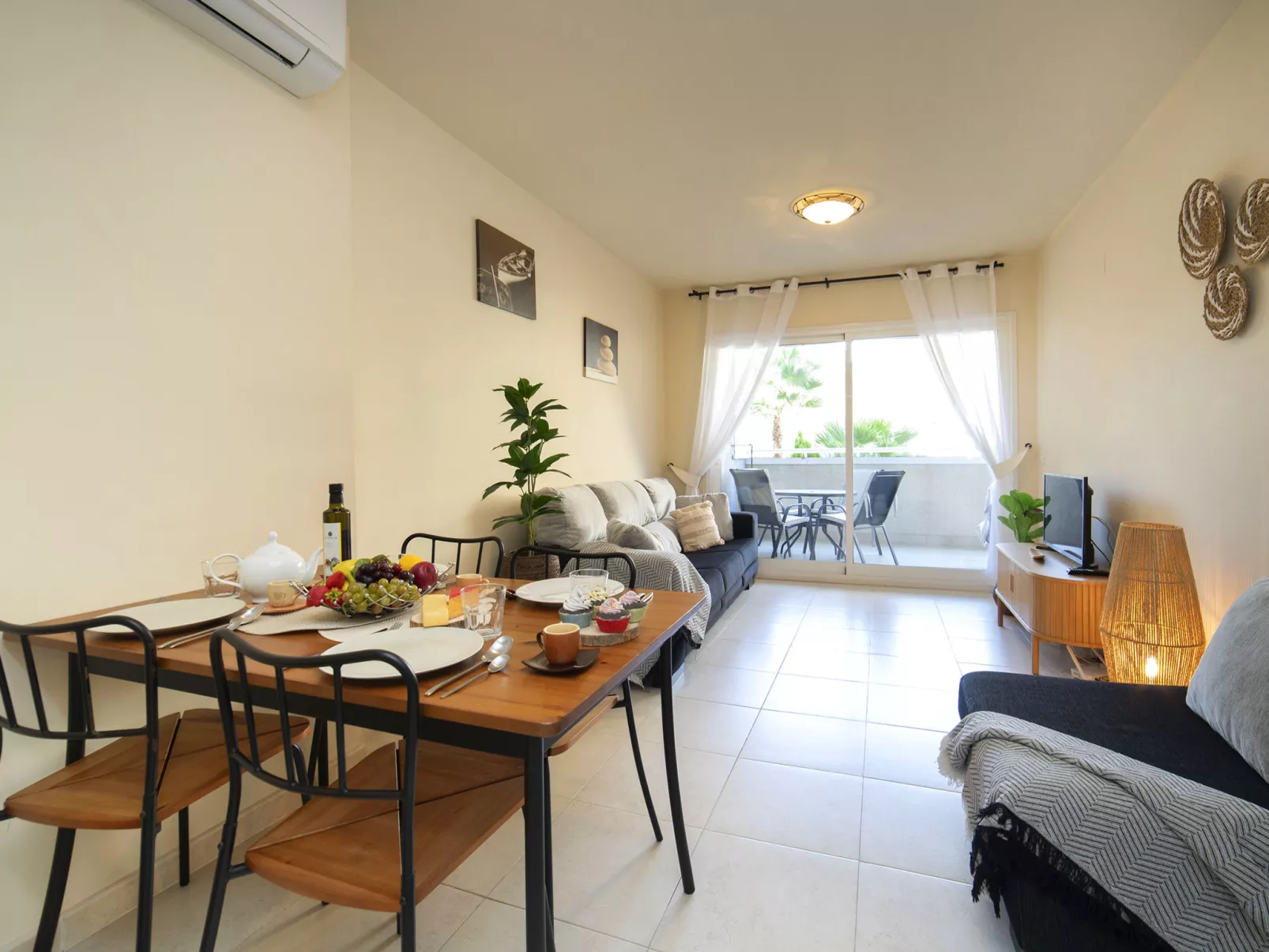 Apolo XVIII - Inside