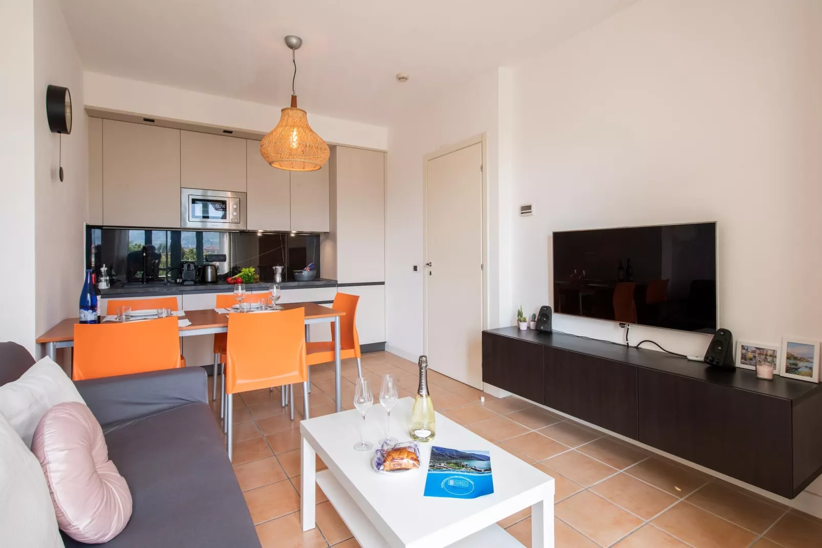 RESIDENCE PORTO LETIZIA - PALACE-1ROOM APT 4 PAX MOUNTAIN VIEW DELUXE8204 - P1MD4 - Living room