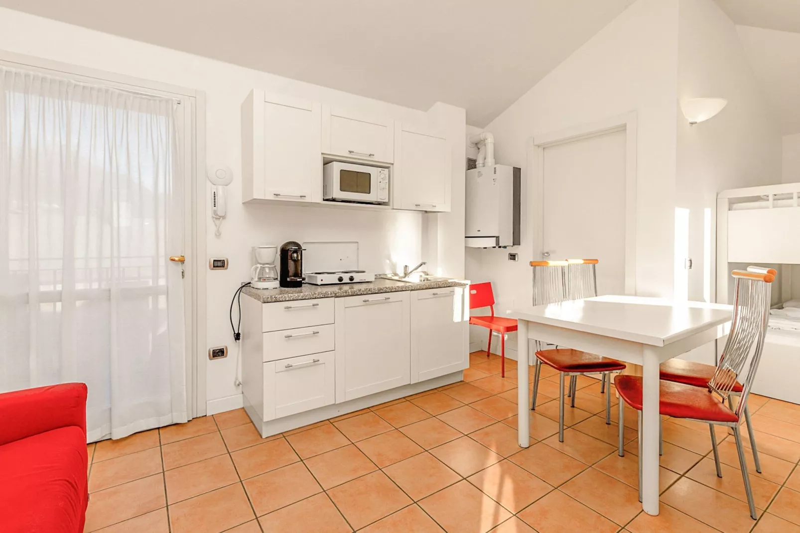 RESIDENCE PORTO LETIZIA - VILLAS-STUDIO 4 PAX VISTA LAGO PLUS 8213 - VSLP4 - Kitchen