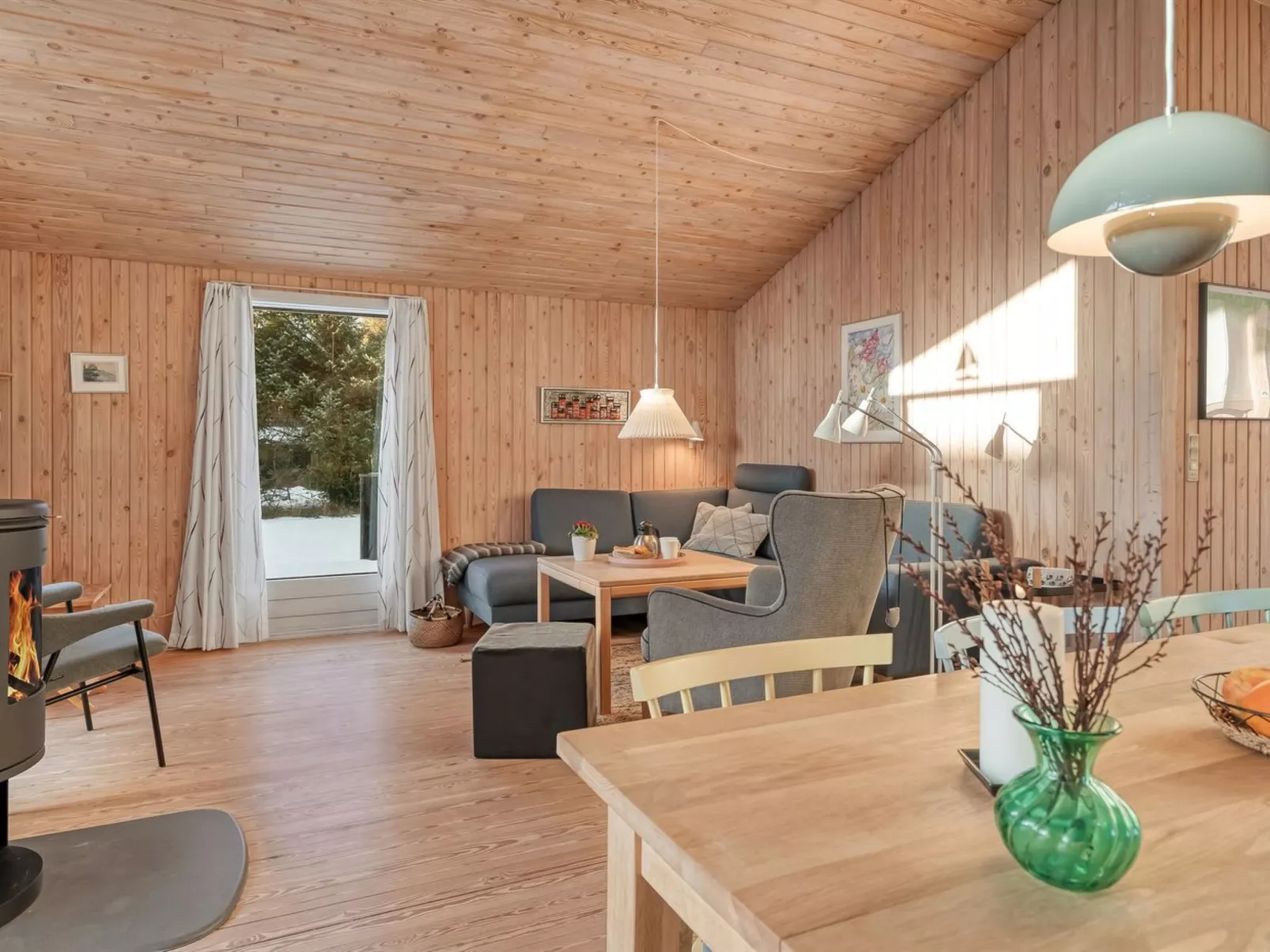 "Mea" -  from the sea-Dedans