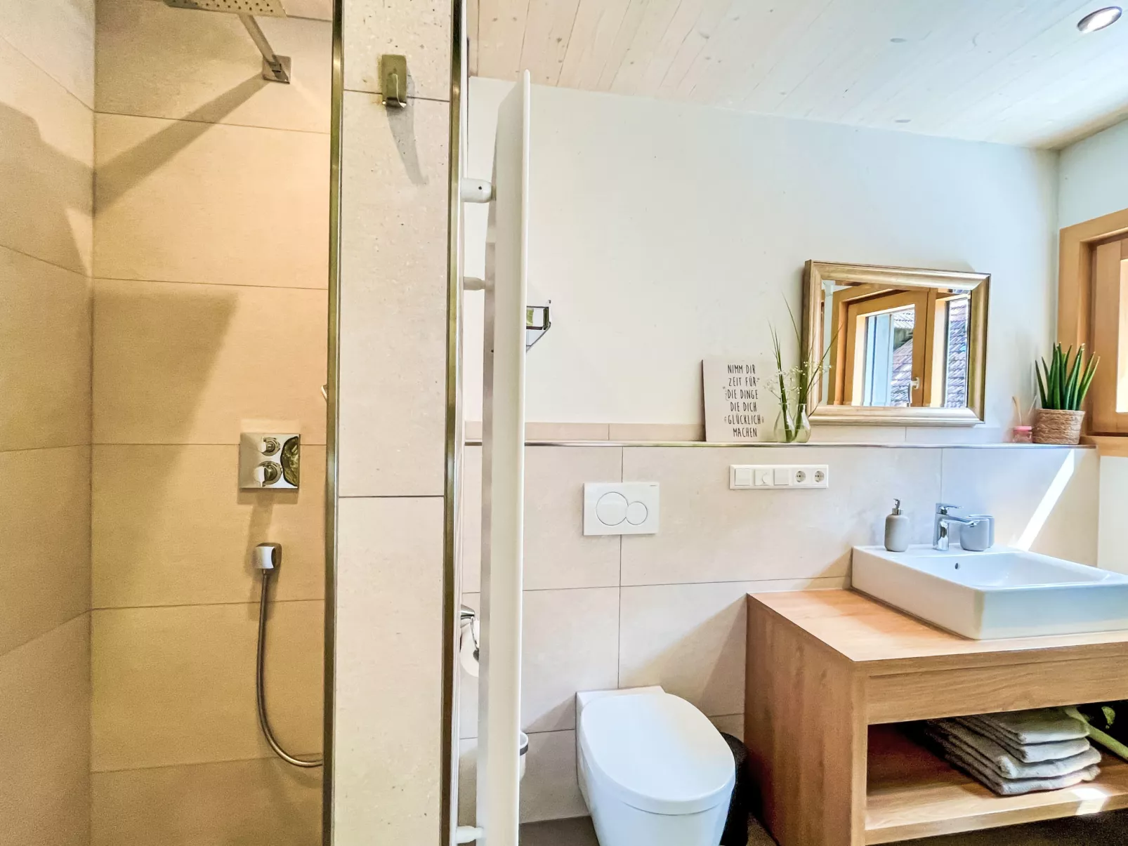 Kinast (HFT202) - Drinnen