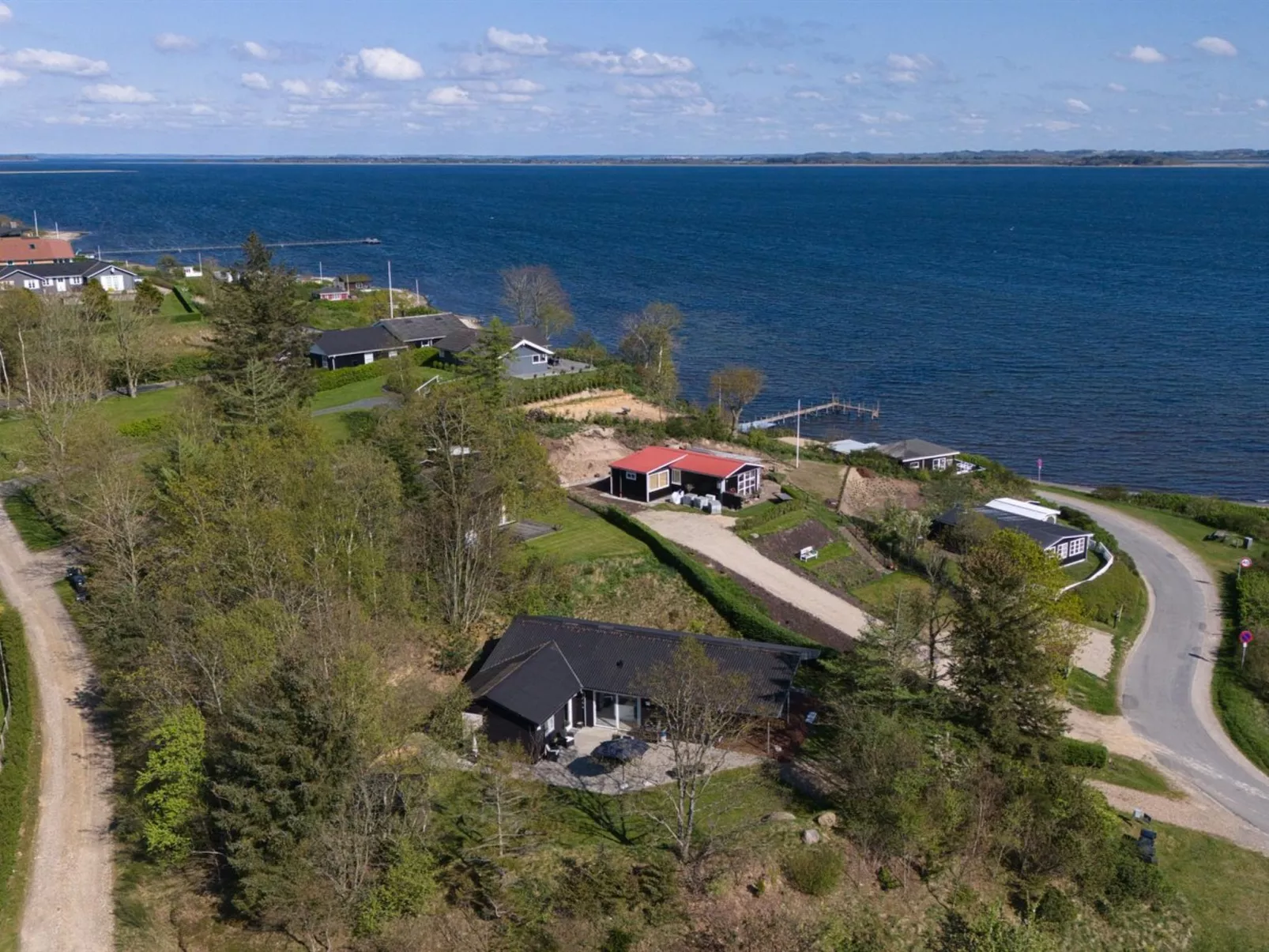 "Elissa" - 50m to the fjord-Outside