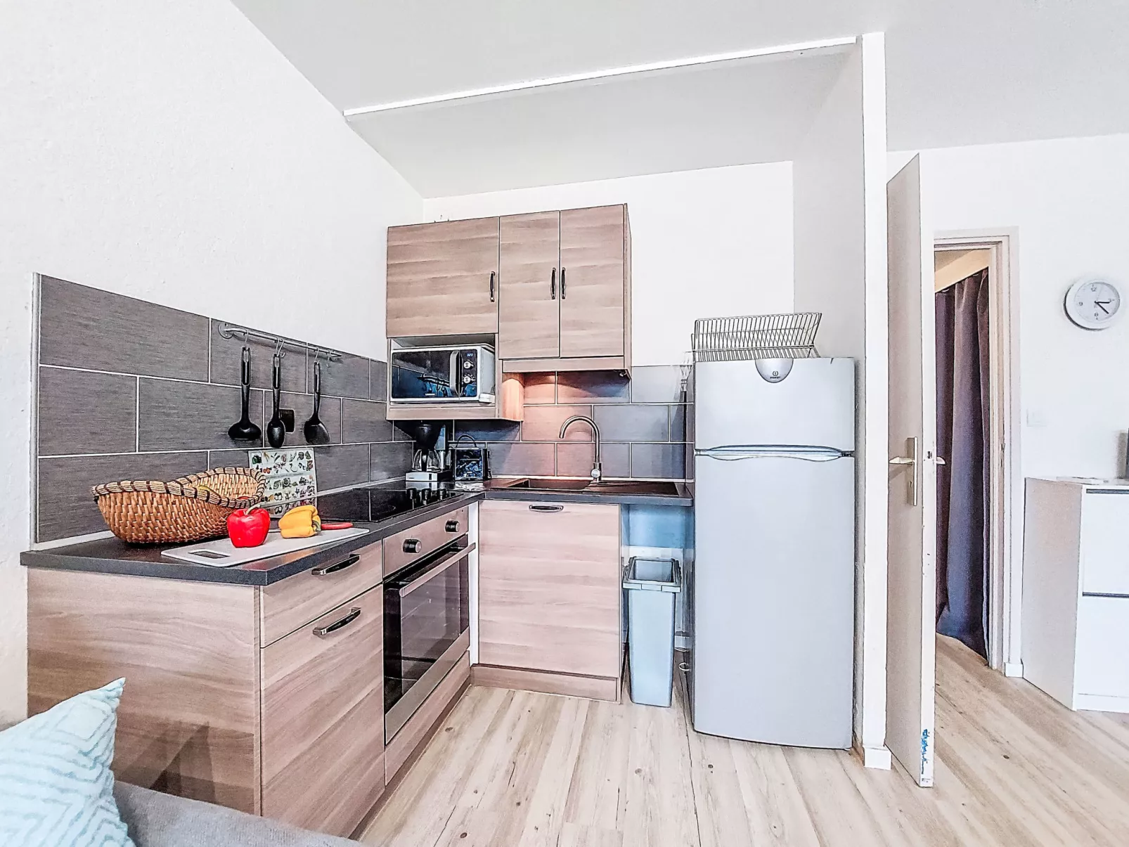 Escale Port - Inside