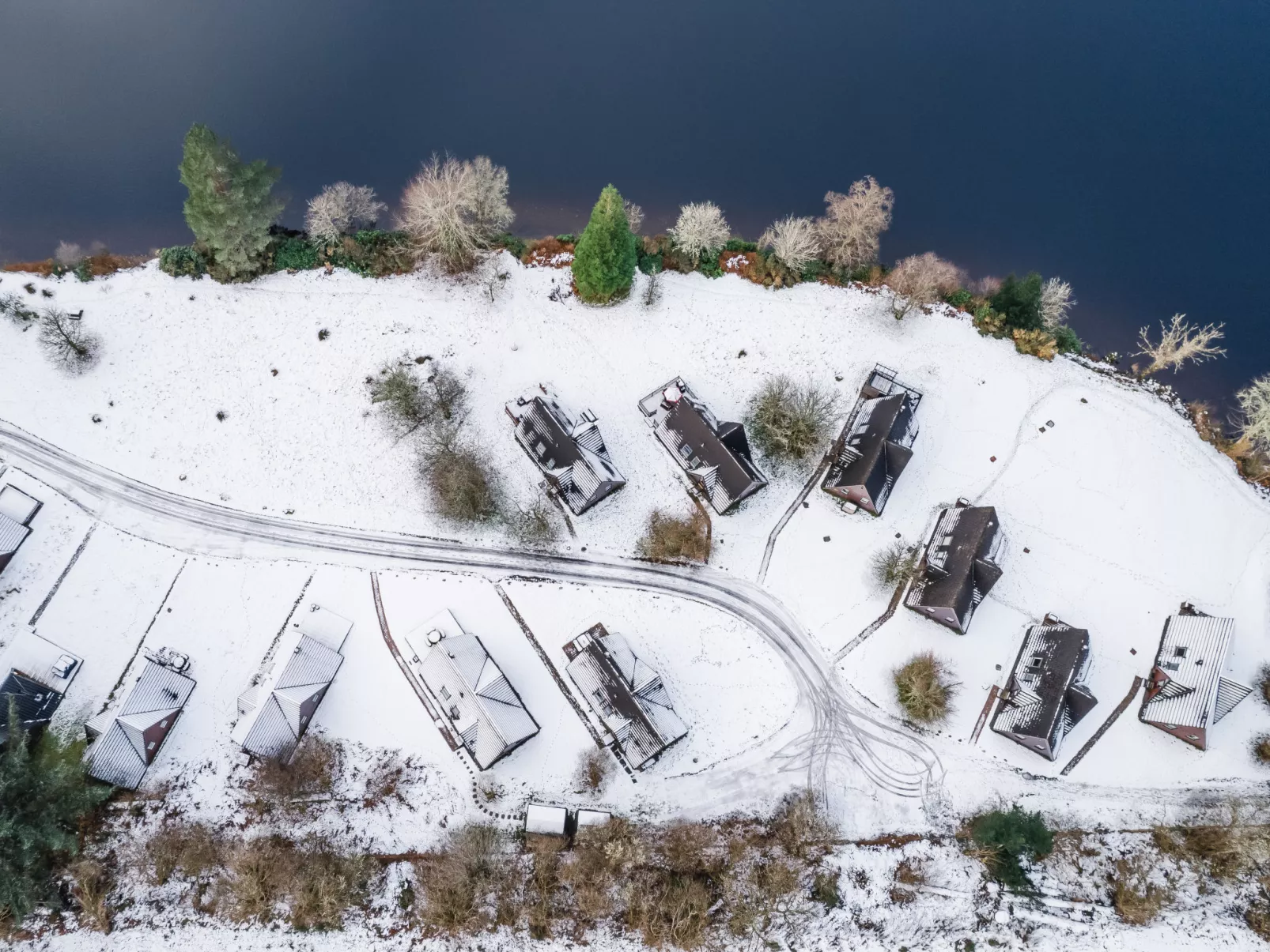 Lothlorien Lodge 4-Outside