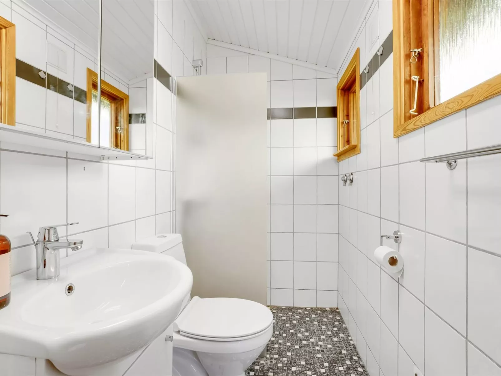 "Fulk" - 150m from the sea-Drinnen